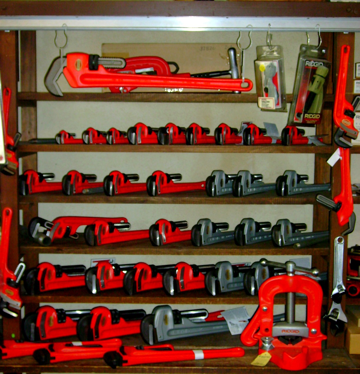 Ridgid Pipe Wrench Display In Stock
